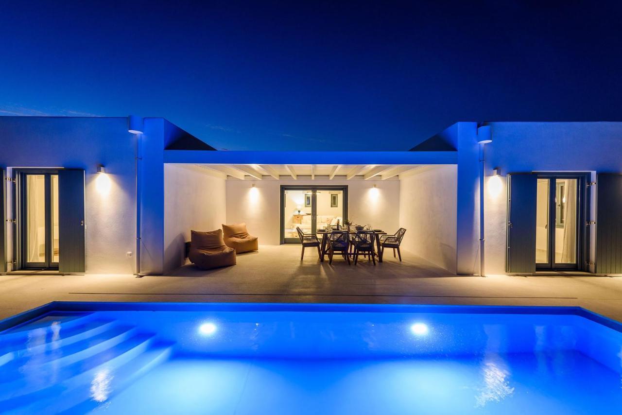 Villa Complex White And Rocks ปาริเกีย ภายนอก รูปภาพ