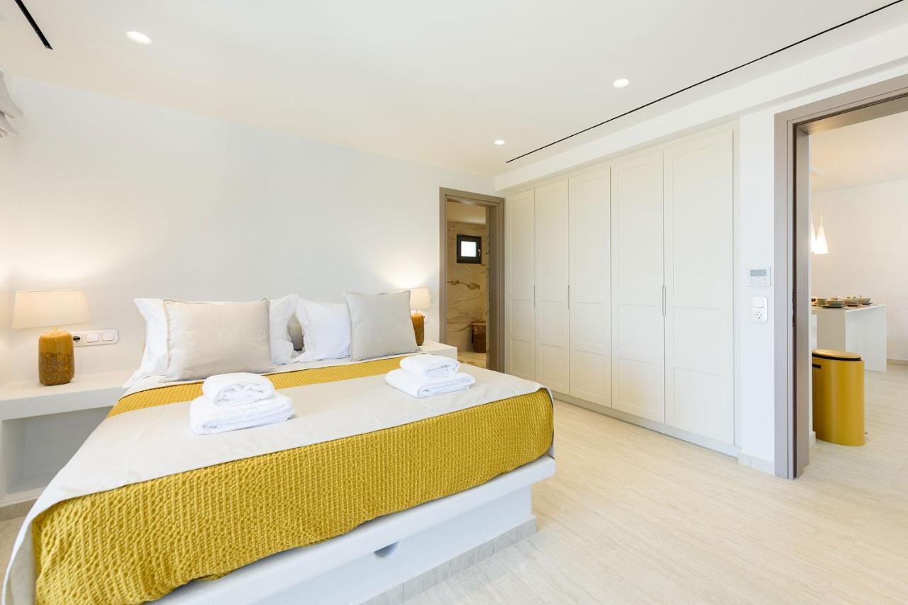 Villa Complex White And Rocks ปาริเกีย ภายนอก รูปภาพ