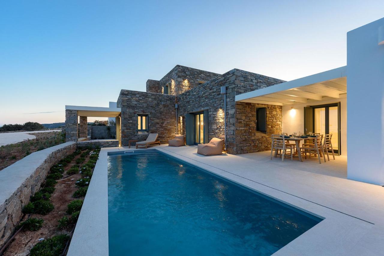 Villa Complex White And Rocks ปาริเกีย ภายนอก รูปภาพ