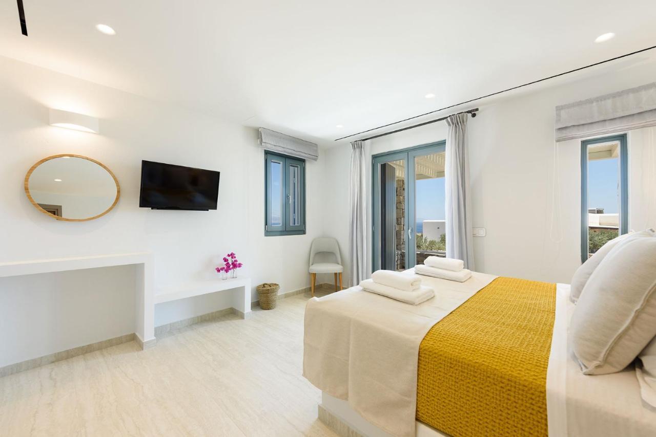 Villa Complex White And Rocks ปาริเกีย ภายนอก รูปภาพ