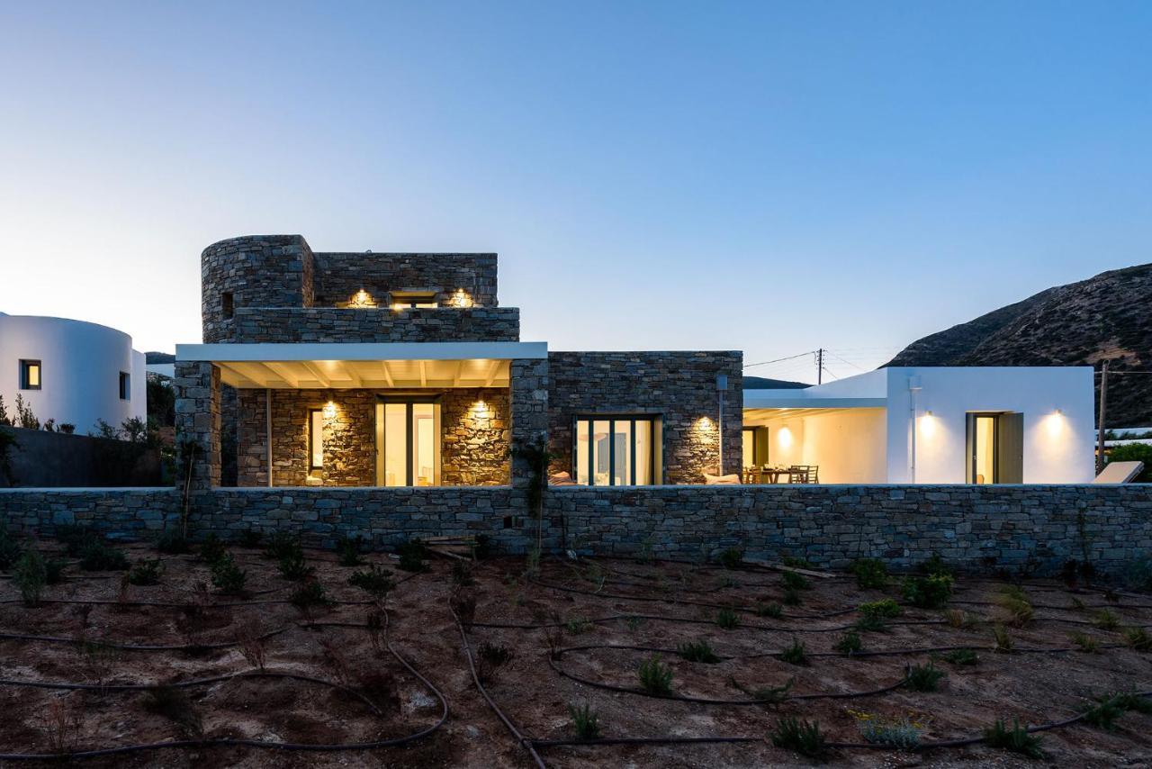Villa Complex White And Rocks ปาริเกีย ภายนอก รูปภาพ