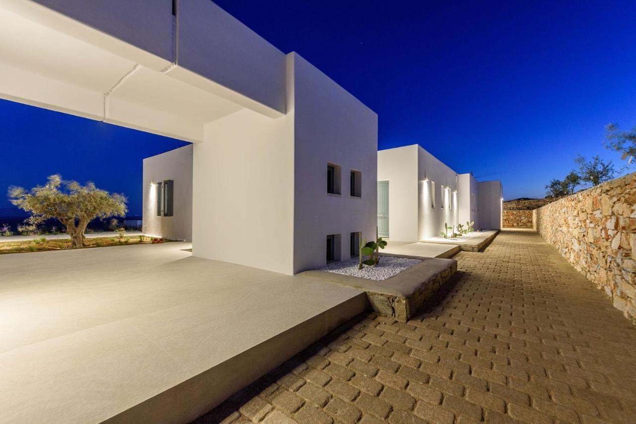 Villa Complex White And Rocks ปาริเกีย ภายนอก รูปภาพ