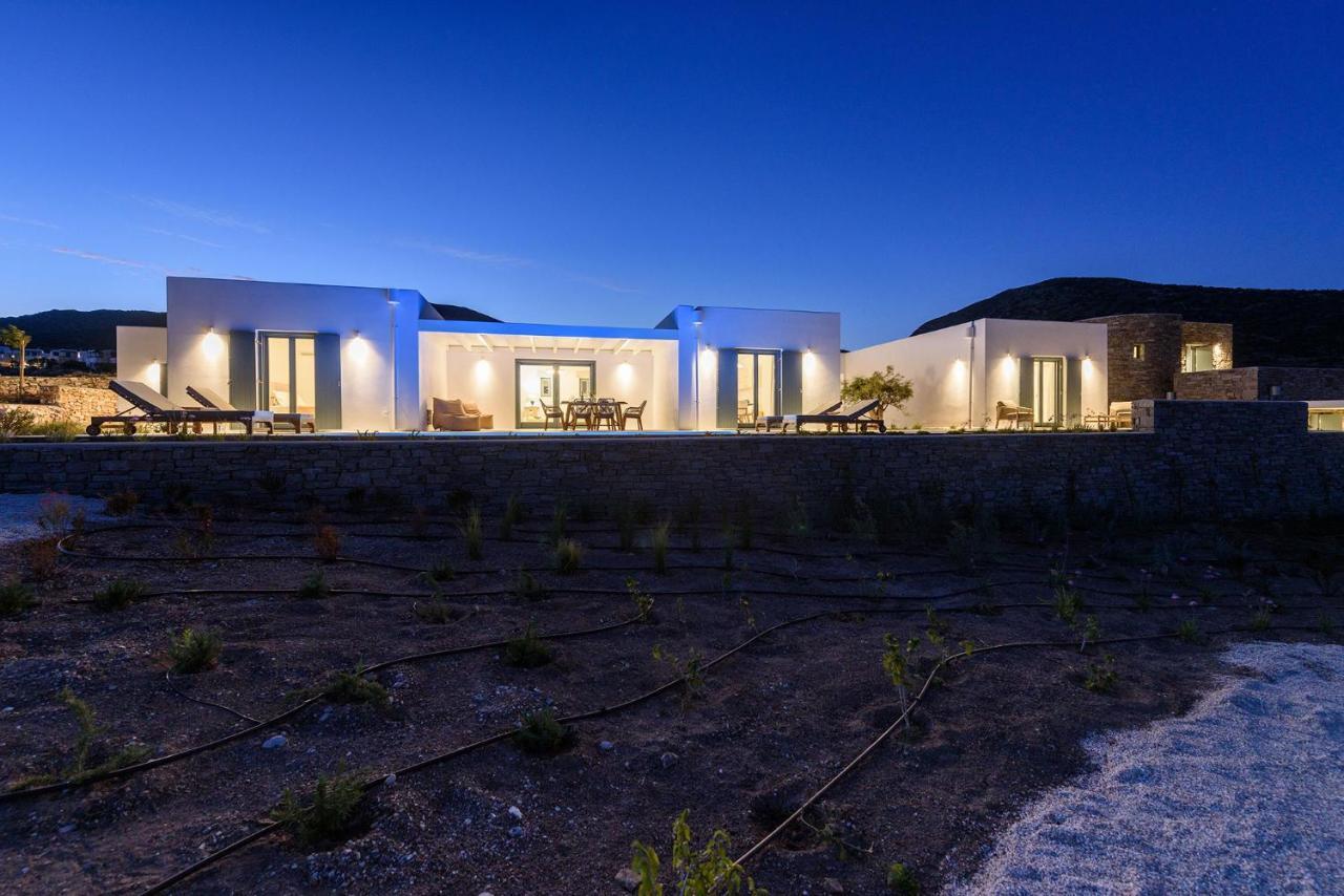 Villa Complex White And Rocks ปาริเกีย ภายนอก รูปภาพ